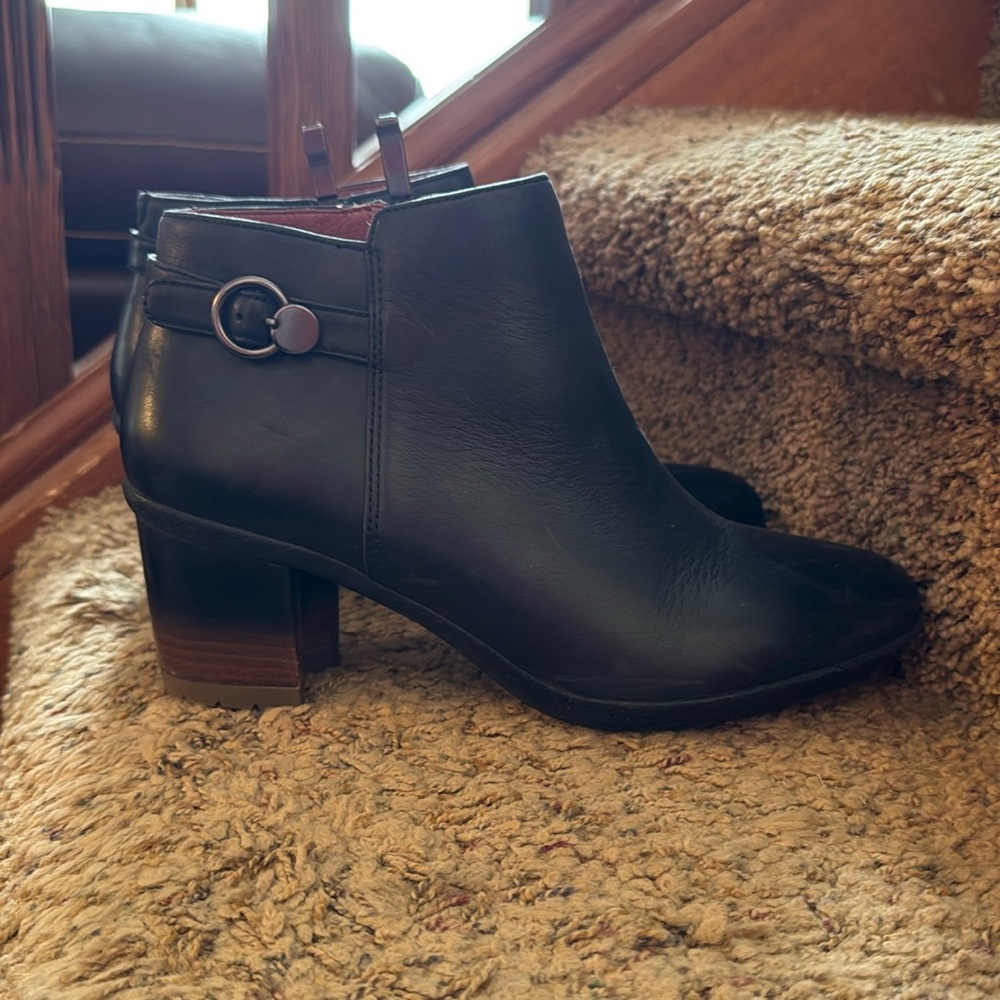 Danilo bootie heel. Size 40.  Only wore inside.